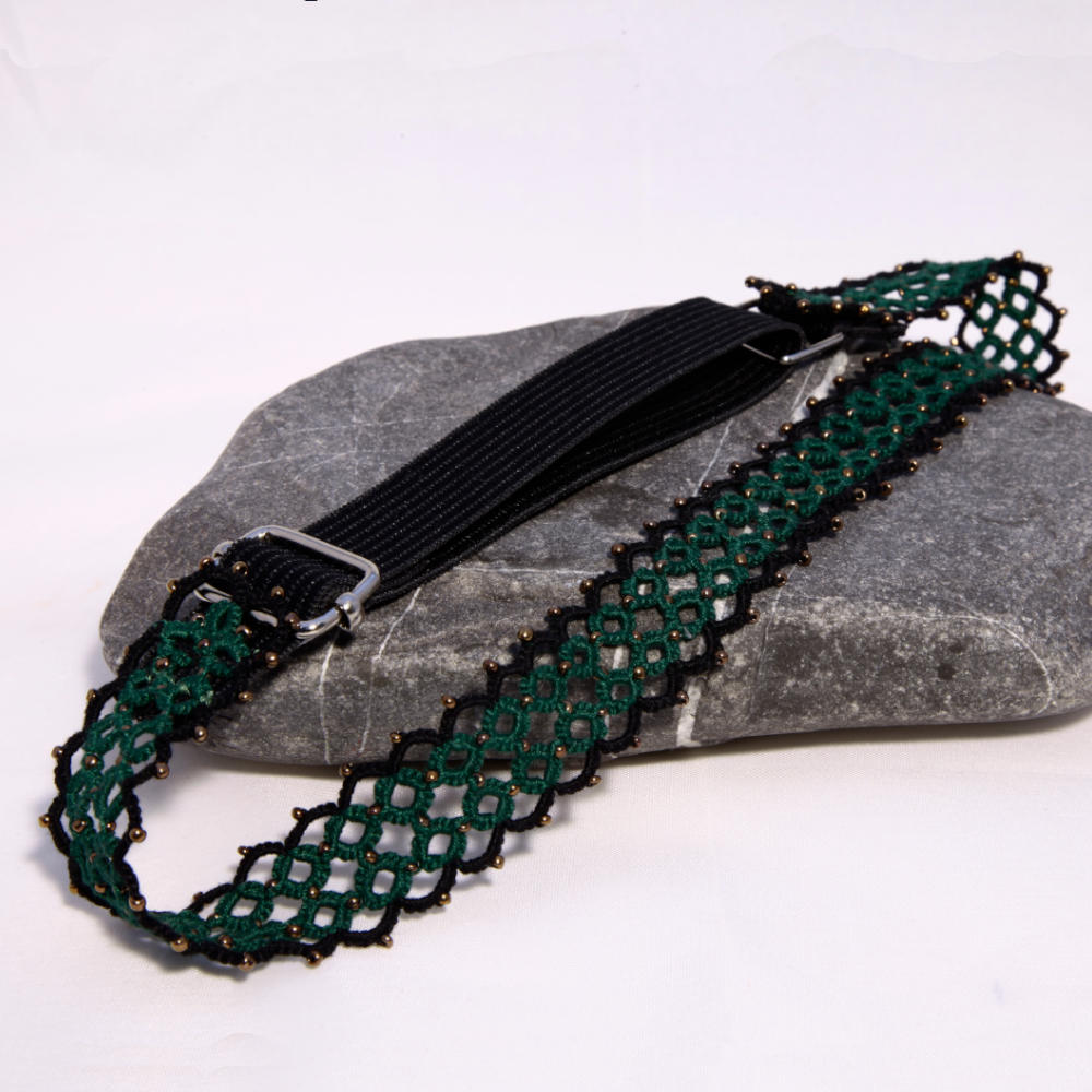 längenverstellbares Haarband Klassik tannengrüne und schwarze Baumwolle mit bronzefarbenen Perlchen und schwarzem breitem Gummiband